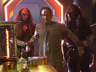 Phlox wird von Klingonen entführt